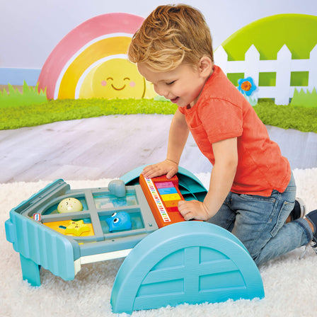 Learn & Play™ Look & Learn Window™ - 
Easily reconfigure the window for a different way to play.