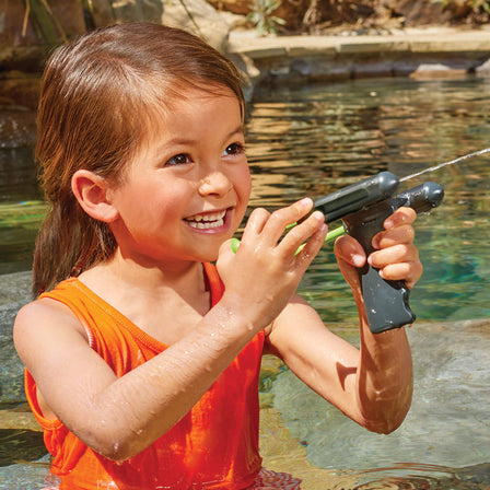 Big Adventures™ Sea View Submarine - 
Pull back the green plunger to suck in water, then push down to spray up to 10 feet away.