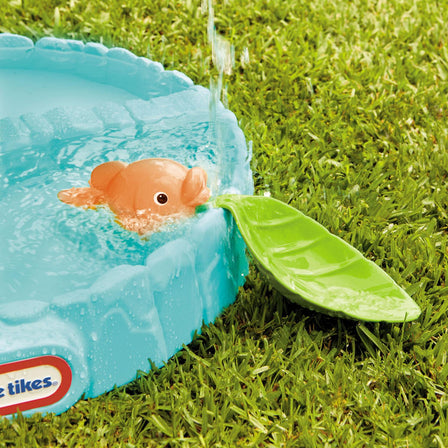 Magic Flower Water Table™ - 
Make a splash with the floating fish.