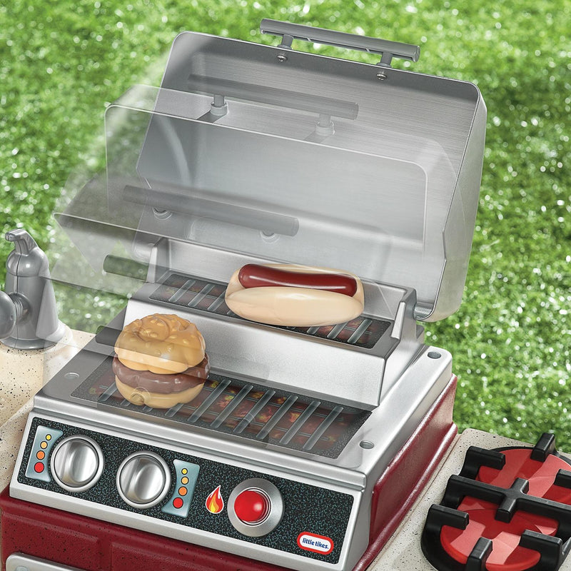 Dual-level grill with an easy open and close lid