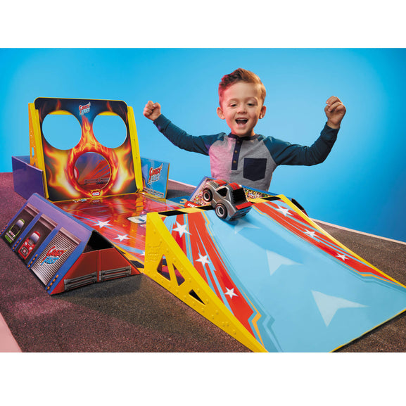 Crazy Fast™ 4-in-1 Dunk'n, Stunt'n, Game'n Set™ – Official Little Tikes  Website