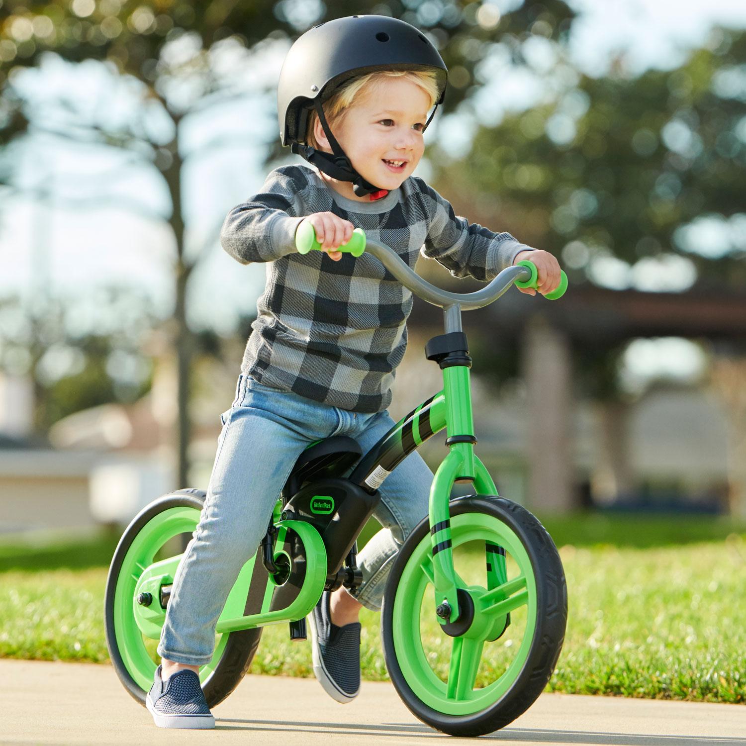 My first bike with stabilisers hotsell