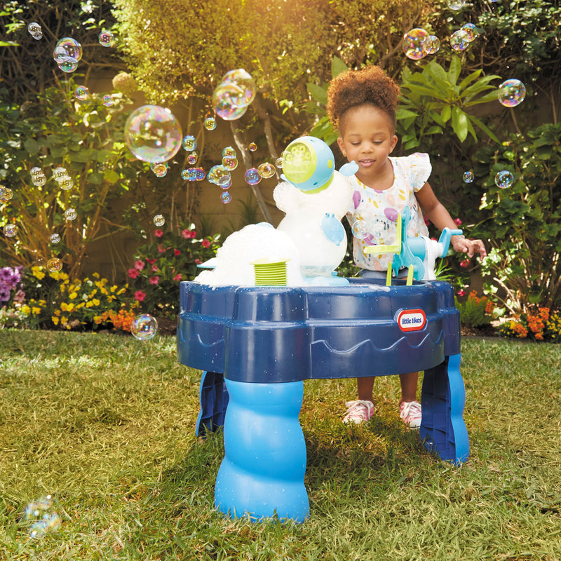 Little Tikes 3-in-1 FOAMO Water Table keeps kids 2+ going and going